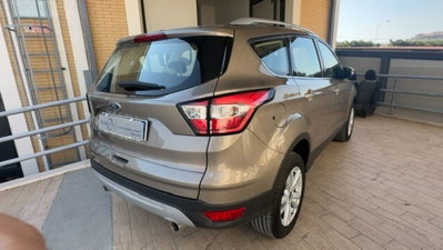 Ford Kuga 2.0 TDCI 120 CV S&S 2WD Powershift Business (4)