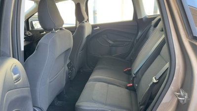 Ford Kuga 2.0 TDCI 120 CV S&S 2WD Powershift Business (9)