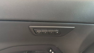 Jaguar E-Pace 2.0d i4 mhev R-Dynamic HSE awd 163cv auto (10)
