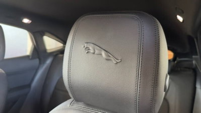 Jaguar E-Pace 2.0d i4 mhev R-Dynamic HSE awd 163cv auto (14)