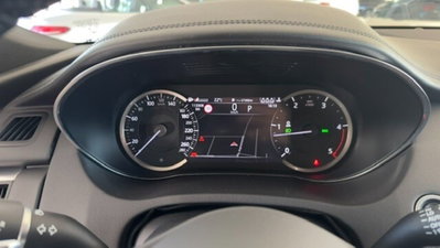 Jaguar E-Pace 2.0d i4 mhev R-Dynamic HSE awd 163cv auto (15)
