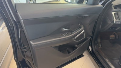 Jaguar E-Pace 2.0d i4 mhev R-Dynamic HSE awd 163cv auto (9)