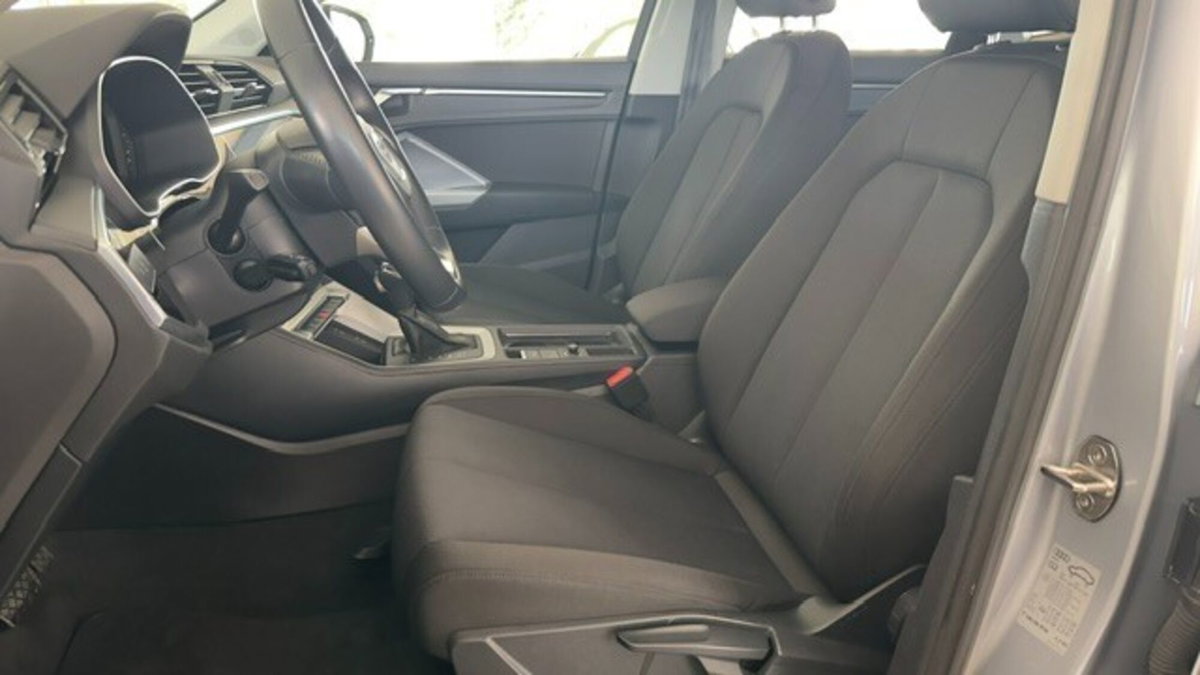 Audi Q3 Sportback 35 TDI quattro S tronic Business Plus (10)