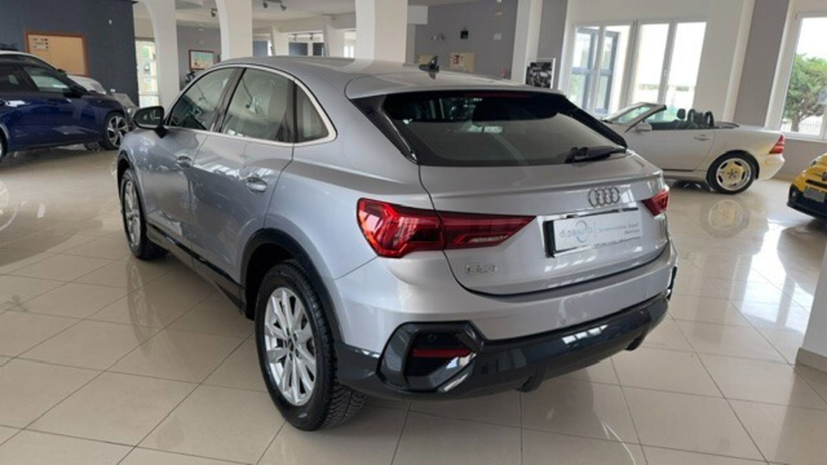 Audi Q3 Sportback 35 TDI quattro S tronic Business Plus (7)