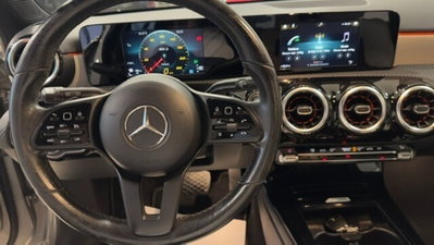 Mercedes-Benz Classe A 180 d Automatic Sport (12)