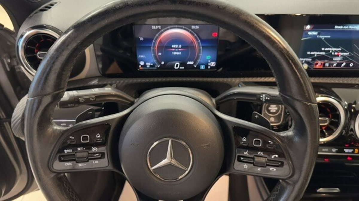 Mercedes-Benz Classe A 180 d Automatic Sport (15)