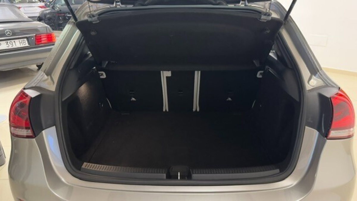 Mercedes-Benz Classe A 180 d Automatic Sport (16)
