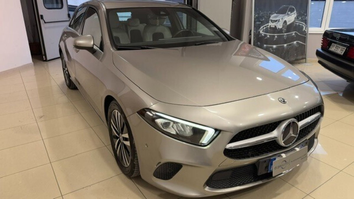 Mercedes-Benz Classe A 180 d Automatic Sport (3)