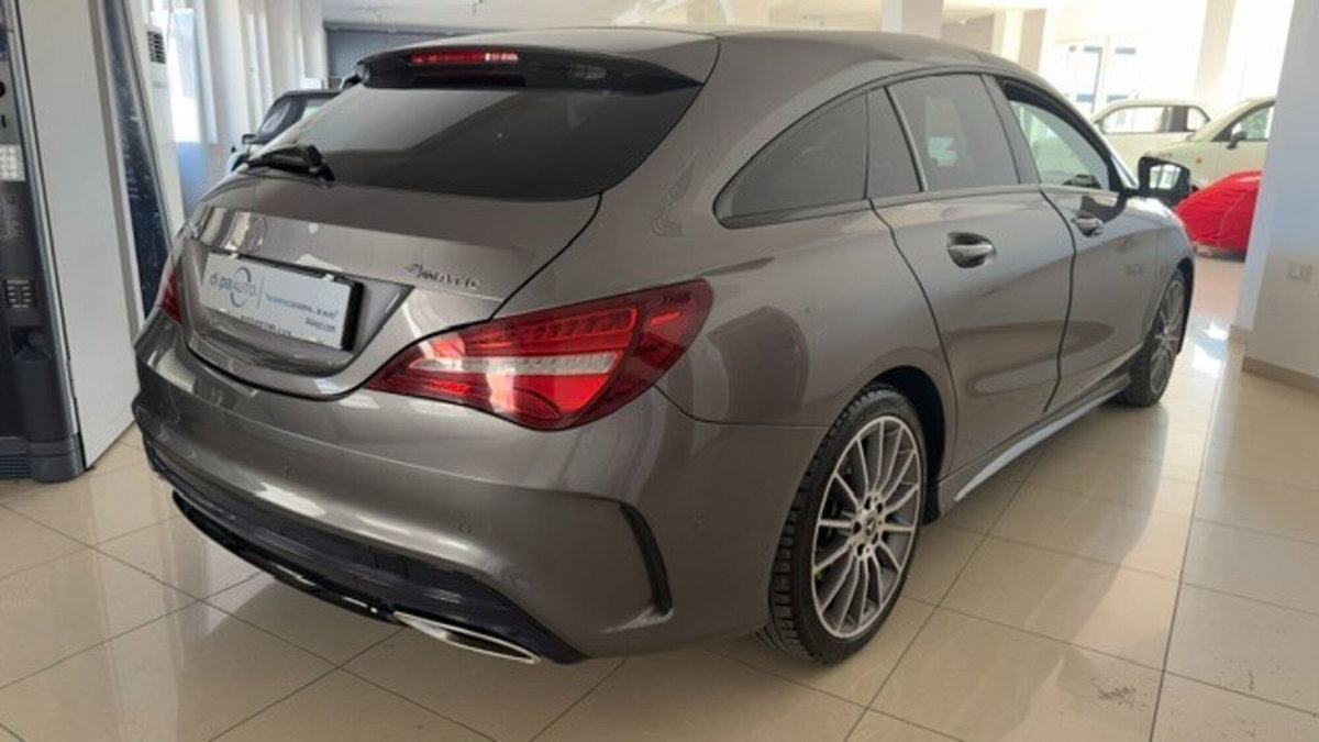 Mercedes-Benz CLA 200 d 4Matic Automatic Premium (4)