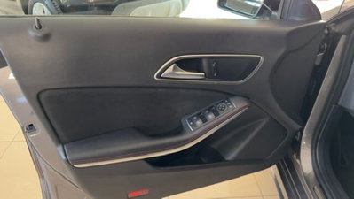 Mercedes-Benz CLA 200 d 4Matic Automatic Premium (8)