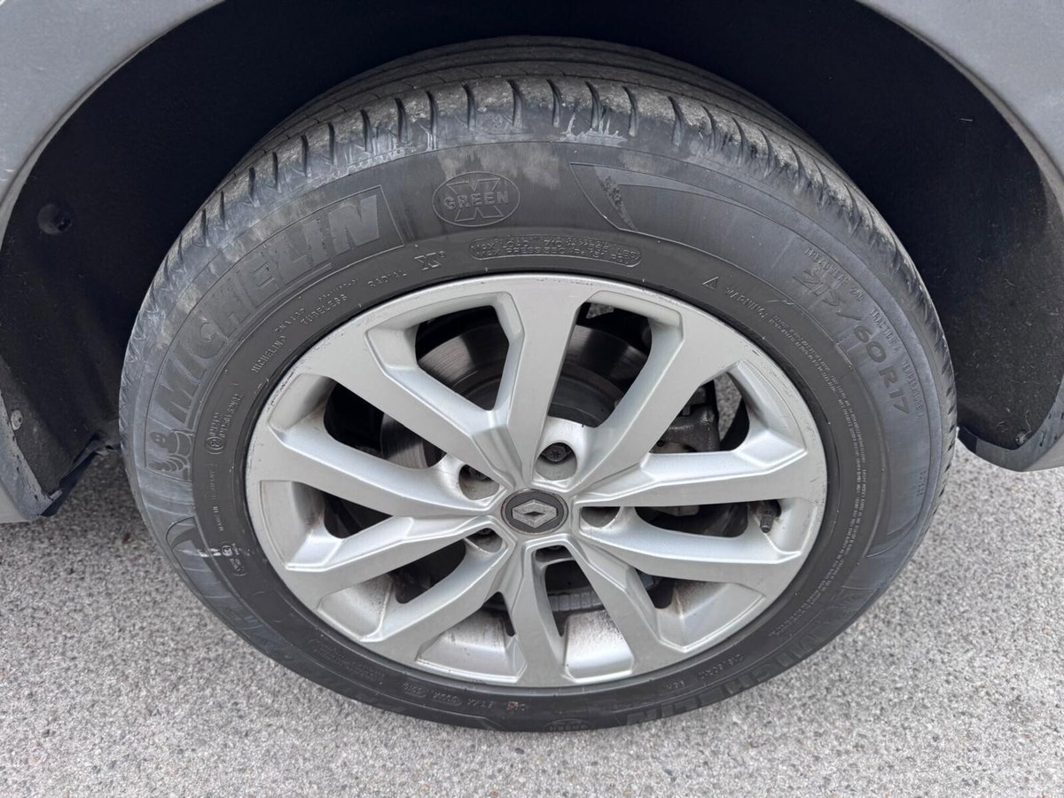 Renault Kadjar 8V 110CV EDC Energy Bose (16)