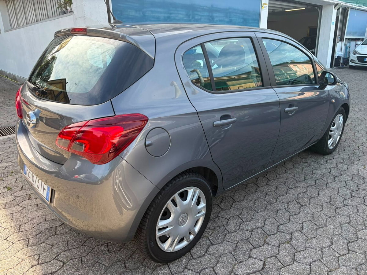 Opel Corsa 1.4 90CV GPL Tech 5 porte n-Joy (4)