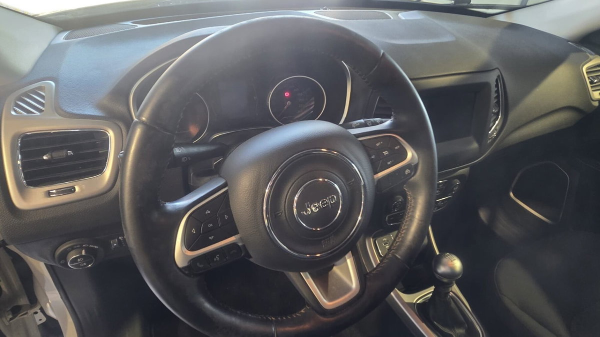 Jeep Compass 1.6 Multijet II 2WD Longitude (14)