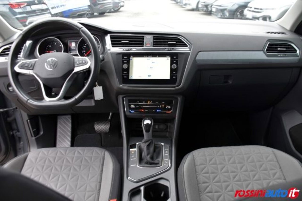 Volkswagen Tiguan 2.0 tdi Life 150cv dsg (10)