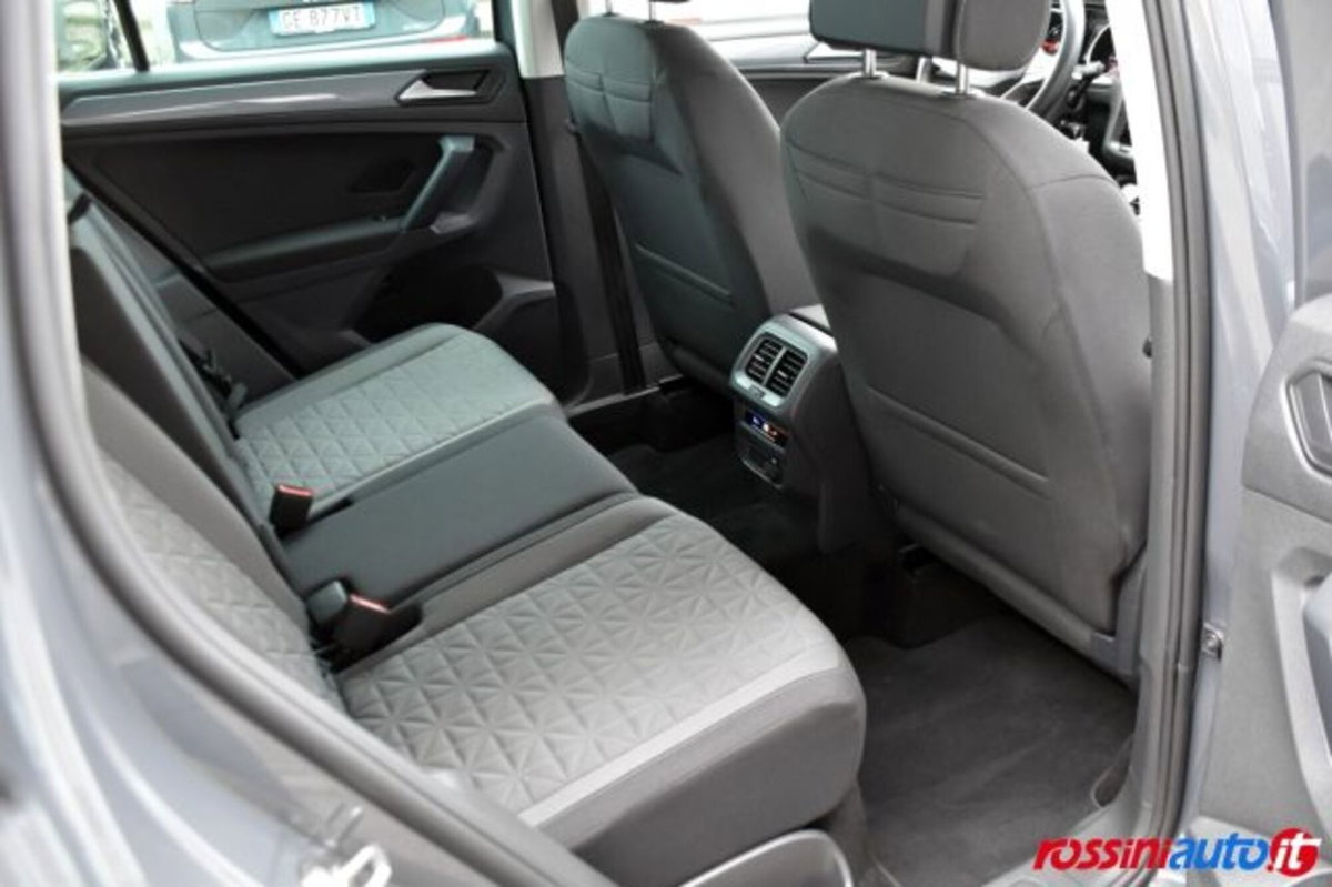 Volkswagen Tiguan 2.0 tdi Life 150cv dsg (13)