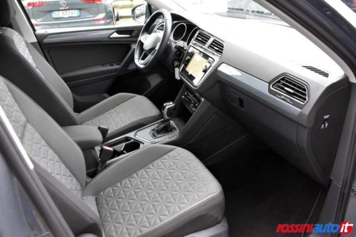 Volkswagen Tiguan 2.0 tdi Life 150cv dsg (14)