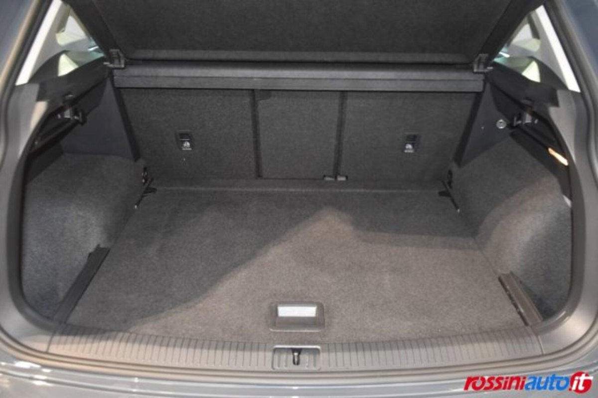 Volkswagen Tiguan 2.0 tdi Life 150cv dsg (16)
