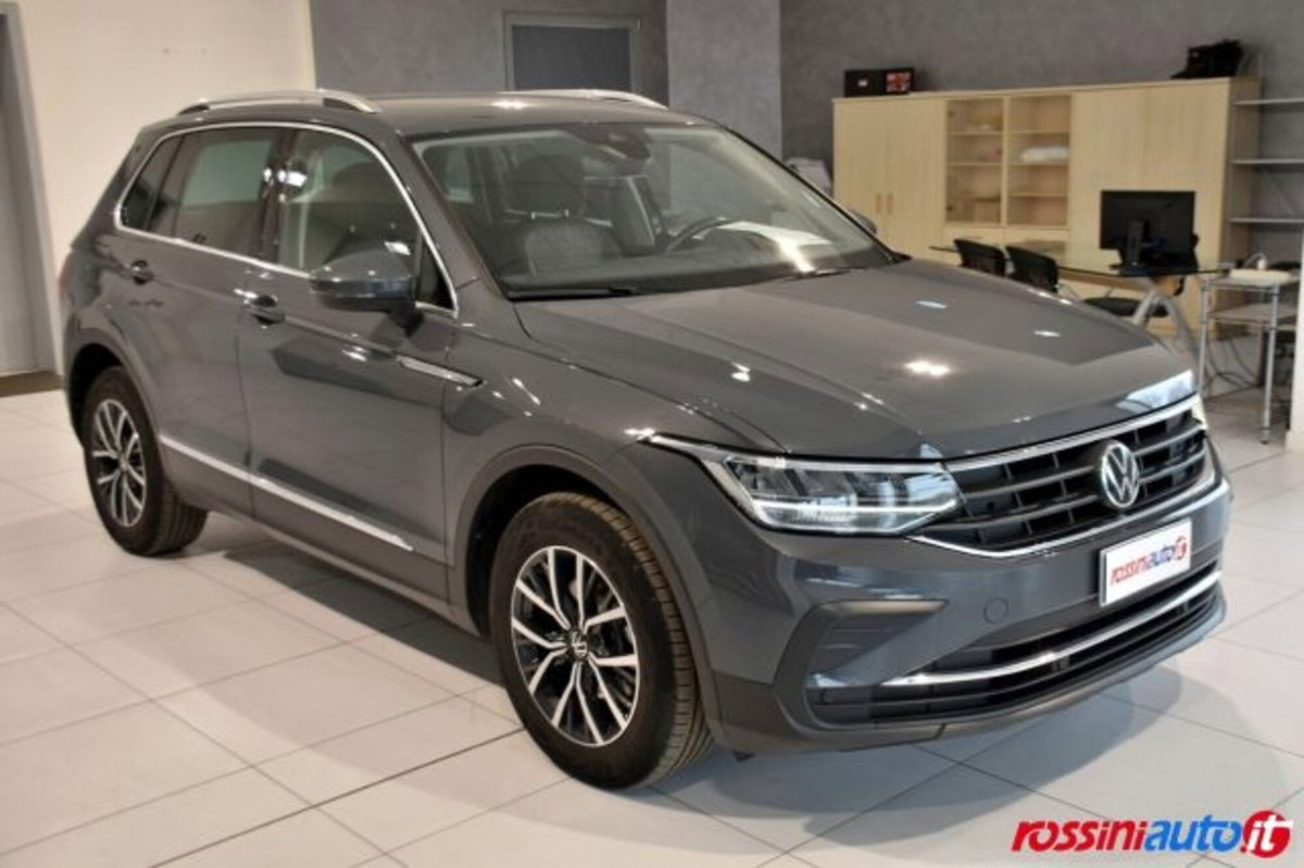 Volkswagen Tiguan 2.0 tdi Life 150cv dsg (7)