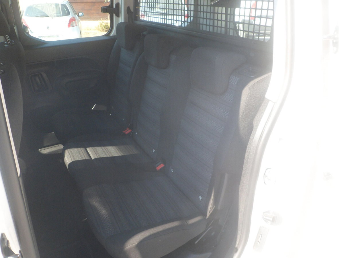 Opel Combo 1.7 CDTI 5p. Tour (10)
