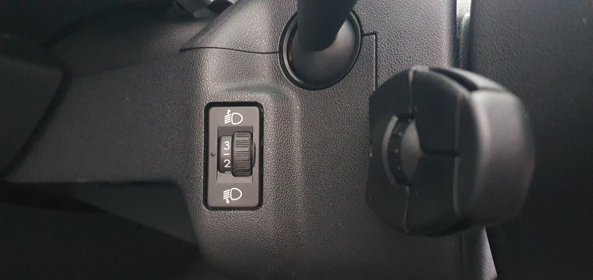 Citroen C3 1.4 HDi 70 Exclusive (7)