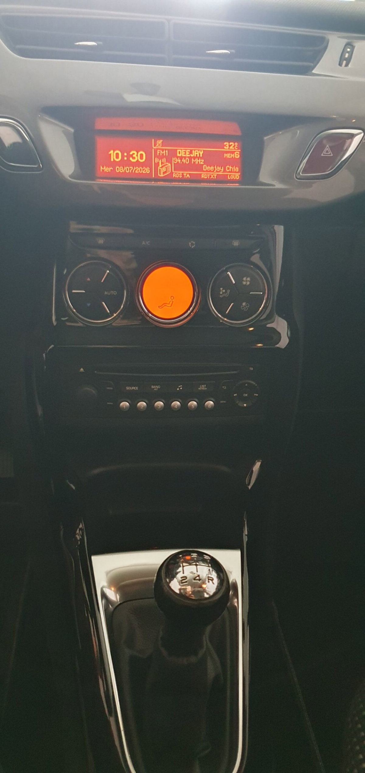 Citroen C3 1.4 HDi 70 Exclusive (8)