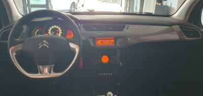 Citroen C3 1.4 HDi 70 Exclusive (9)