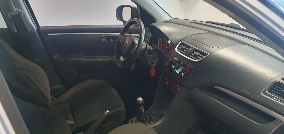Suzuki Swift 1.3 DDiS 75CV 5p. GL (12)