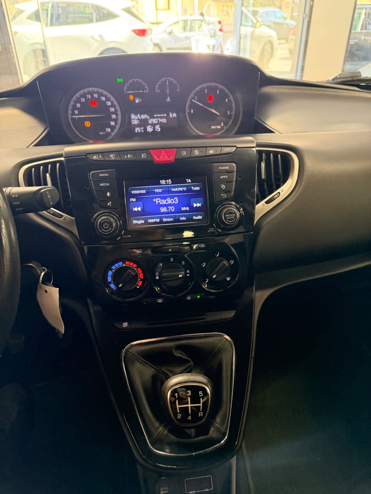Lancia Ypsilon 1.3 MJT 16V 95 CV 5 porte S&S Gold (12)