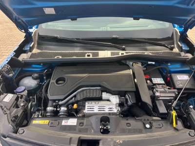 Peugeot 2008 1.2 hybrid Allure 145cv e-dcs6 (11)