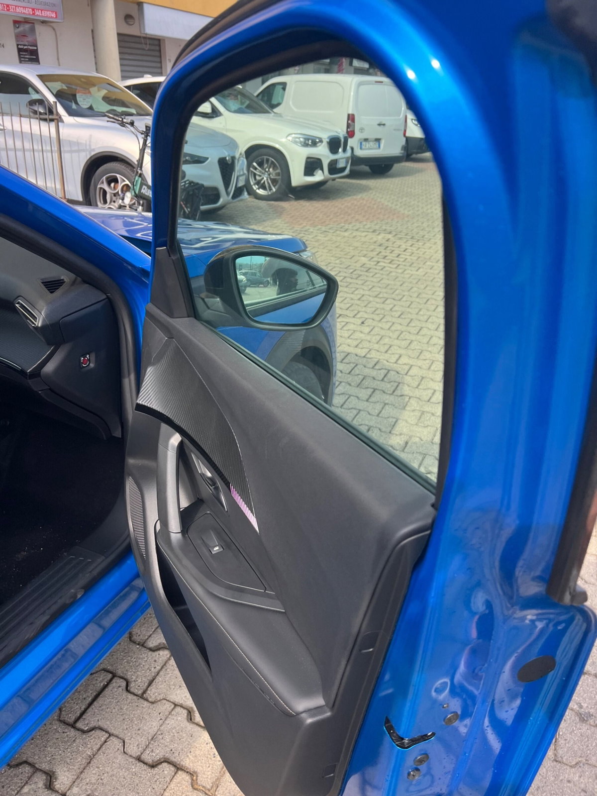 Peugeot 2008 1.2 hybrid Allure 145cv e-dcs6 (18)