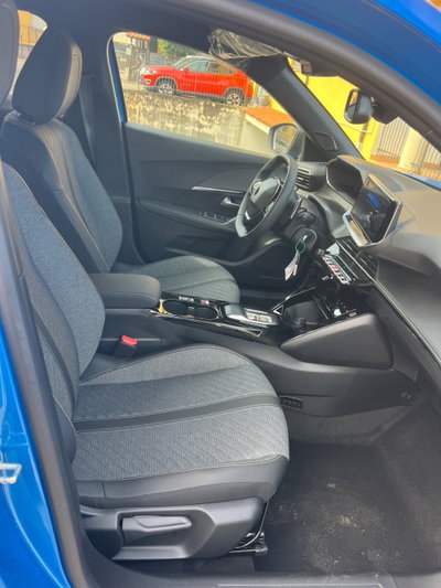 Peugeot 2008 1.2 hybrid Allure 145cv e-dcs6 (19)