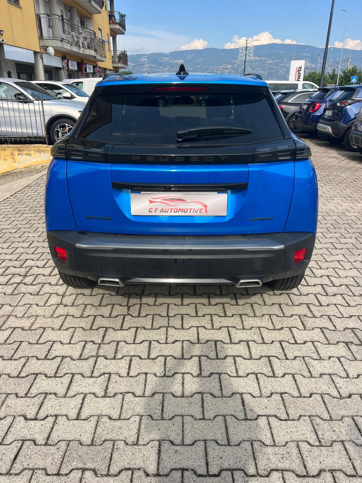 Peugeot 2008 1.2 hybrid Allure 145cv e-dcs6 (2)