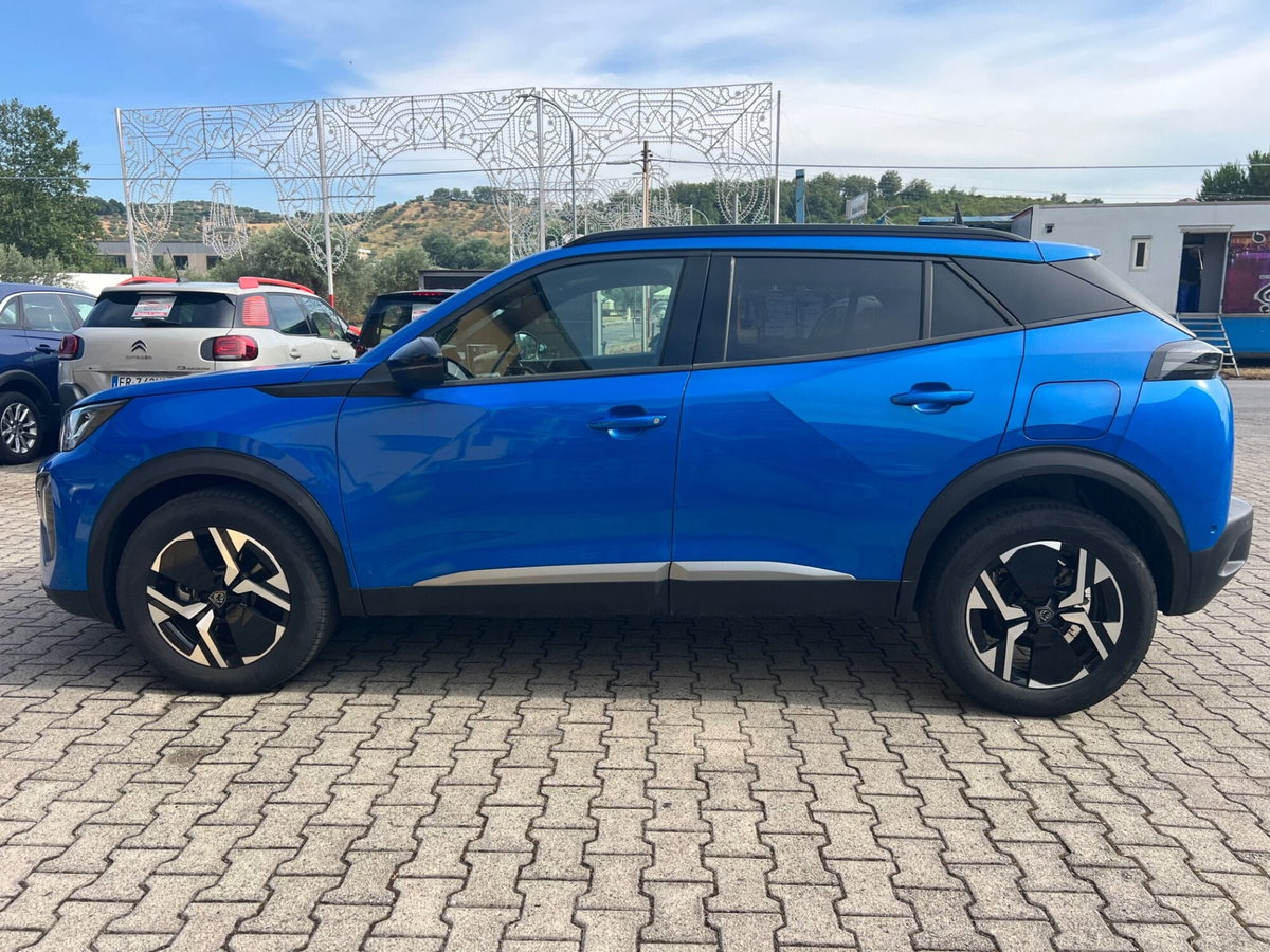 Peugeot 2008 1.2 hybrid Allure 145cv e-dcs6 (3)