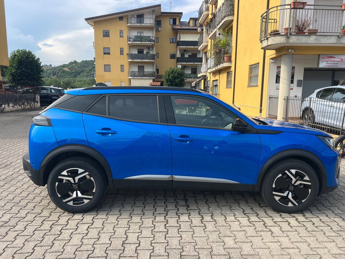 Peugeot 2008 1.2 hybrid Allure 145cv e-dcs6 (4)