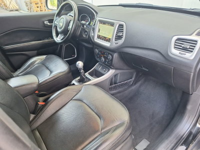 Jeep Compass 1.6 Multijet II 2WD Sport (20)
