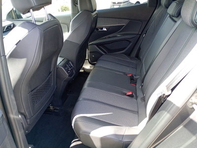 Peugeot 3008 BlueHDi 130 S&S EAT8 Allure Pack (6)