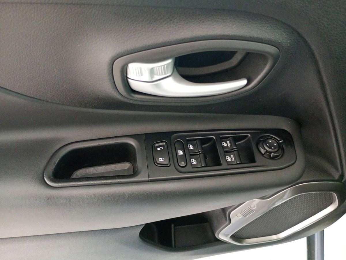 Jeep Renegade 1.6 Mjt 130 CV Limited (8)