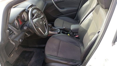 Opel Astra Station Wagon 1.7 CDTI 110CV Sports Cosmo (7)