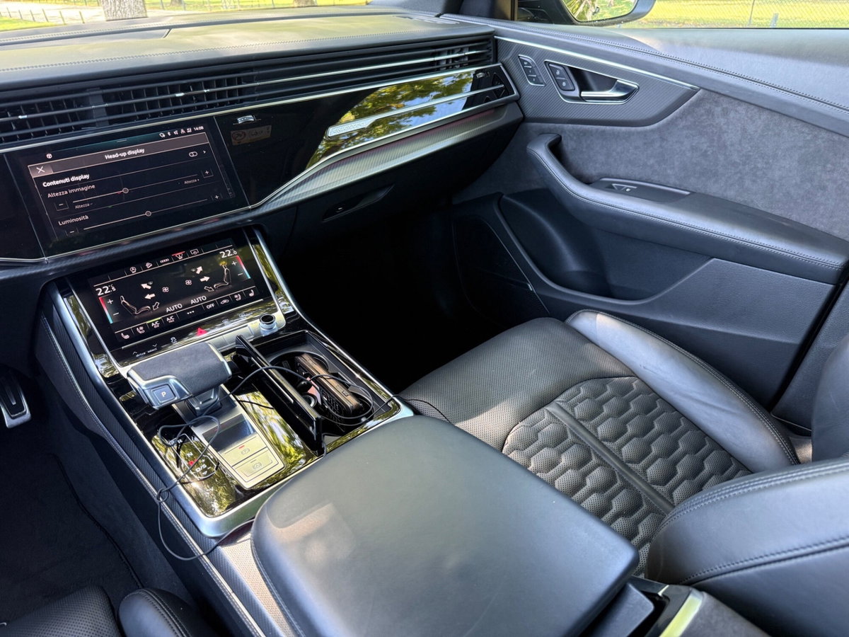 Audi RS Q8 Q8 4.0 mhev quattro tiptronic (9)
