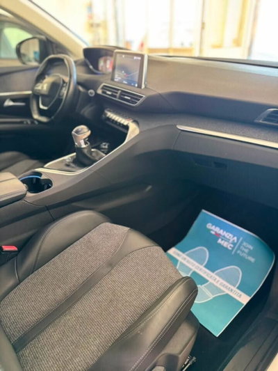 Peugeot 3008 BlueHDi 130 S&S Allure (10)