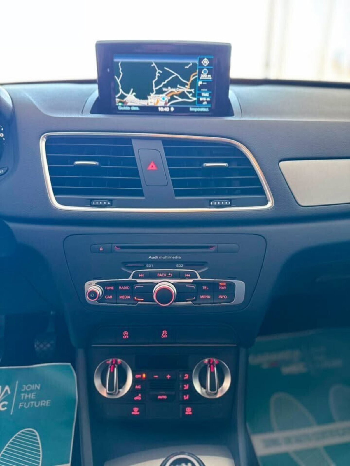 Audi Q3 2.0 TDI Business (17)