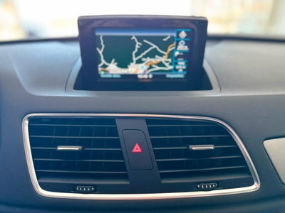 Audi Q3 2.0 TDI Business (18)