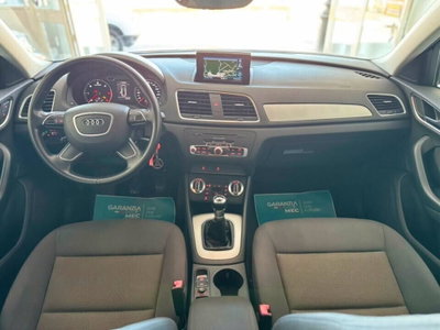 Audi Q3 2.0 TDI Business (5)