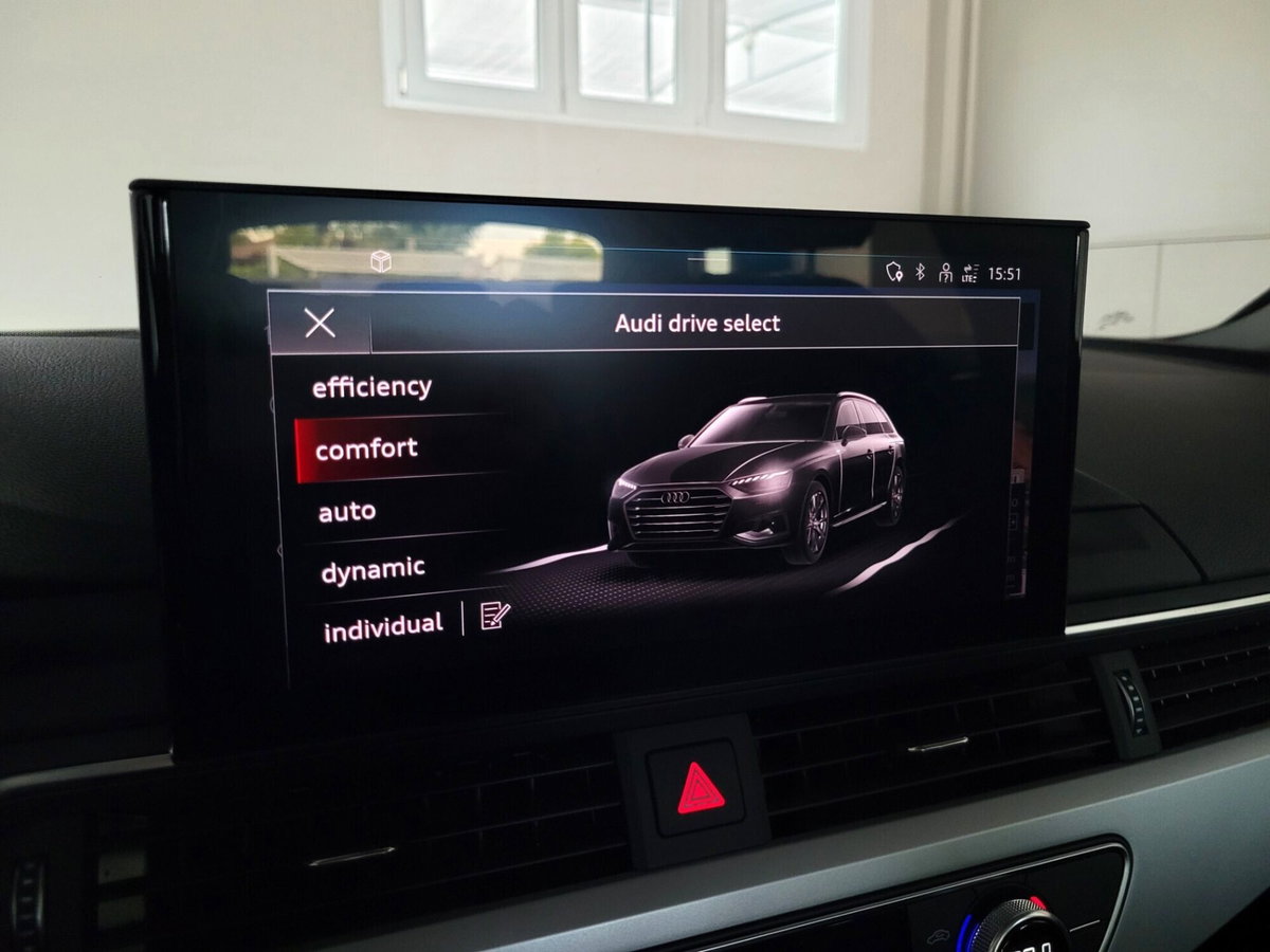 Audi A4 Avant 35 TDI/163 CV S tronic Business Advanced (12)