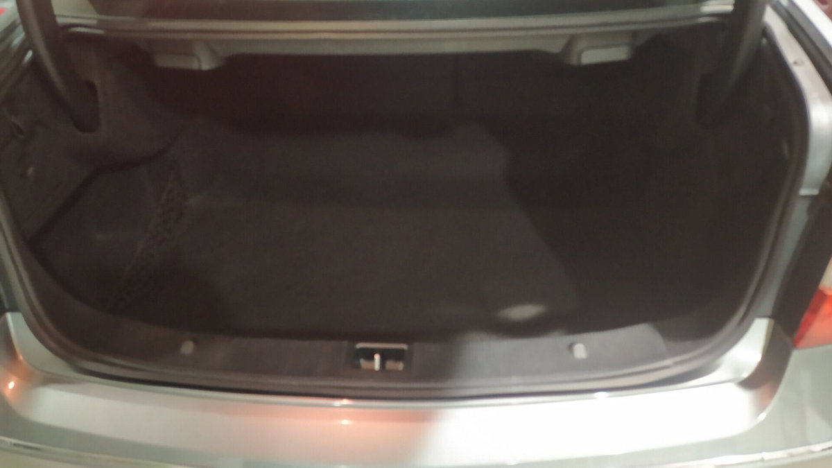 Mercedes-Benz Classe E 250 CGI BlueEFFICIENCY Executive (10)