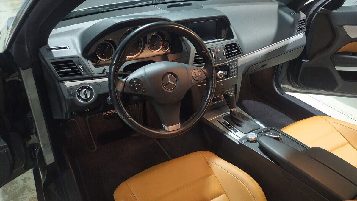 Mercedes-Benz Classe E 250 CGI BlueEFFICIENCY Executive (11)