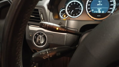 Mercedes-Benz Classe E 250 CGI BlueEFFICIENCY Executive (20)