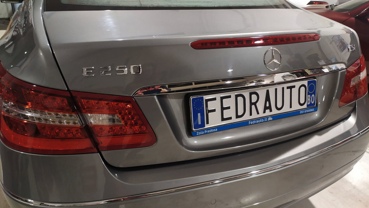 Mercedes-Benz Classe E 250 CGI BlueEFFICIENCY Executive (8)