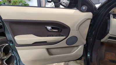 Land Rover Range Rover Evoque 2.0 Si4 5p. Dynamic (18)