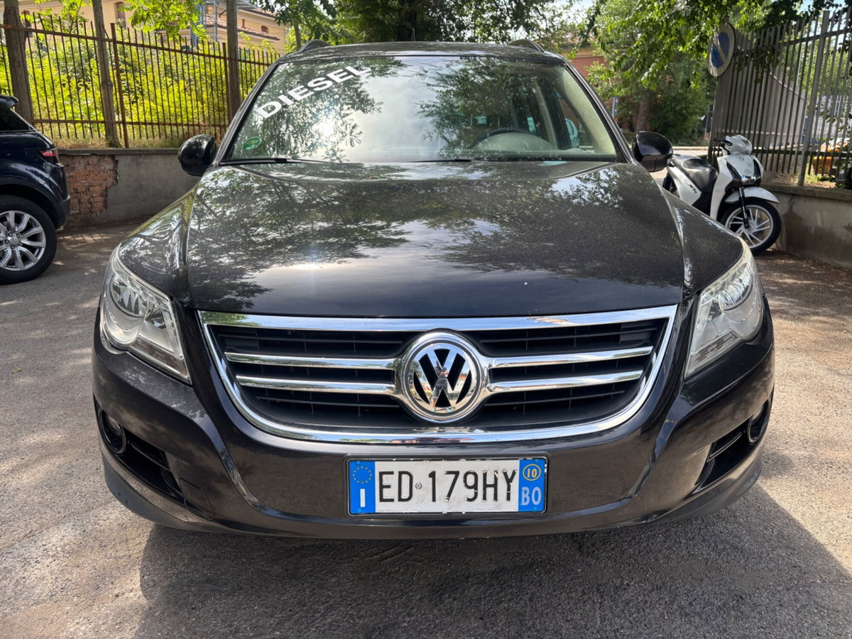 Volkswagen Tiguan 2.0 TDI DPF 4MOTION DSG Sport & Style (2)